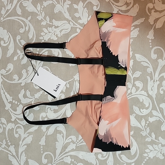 Knix Evolution Bra - Picture 2 of 6